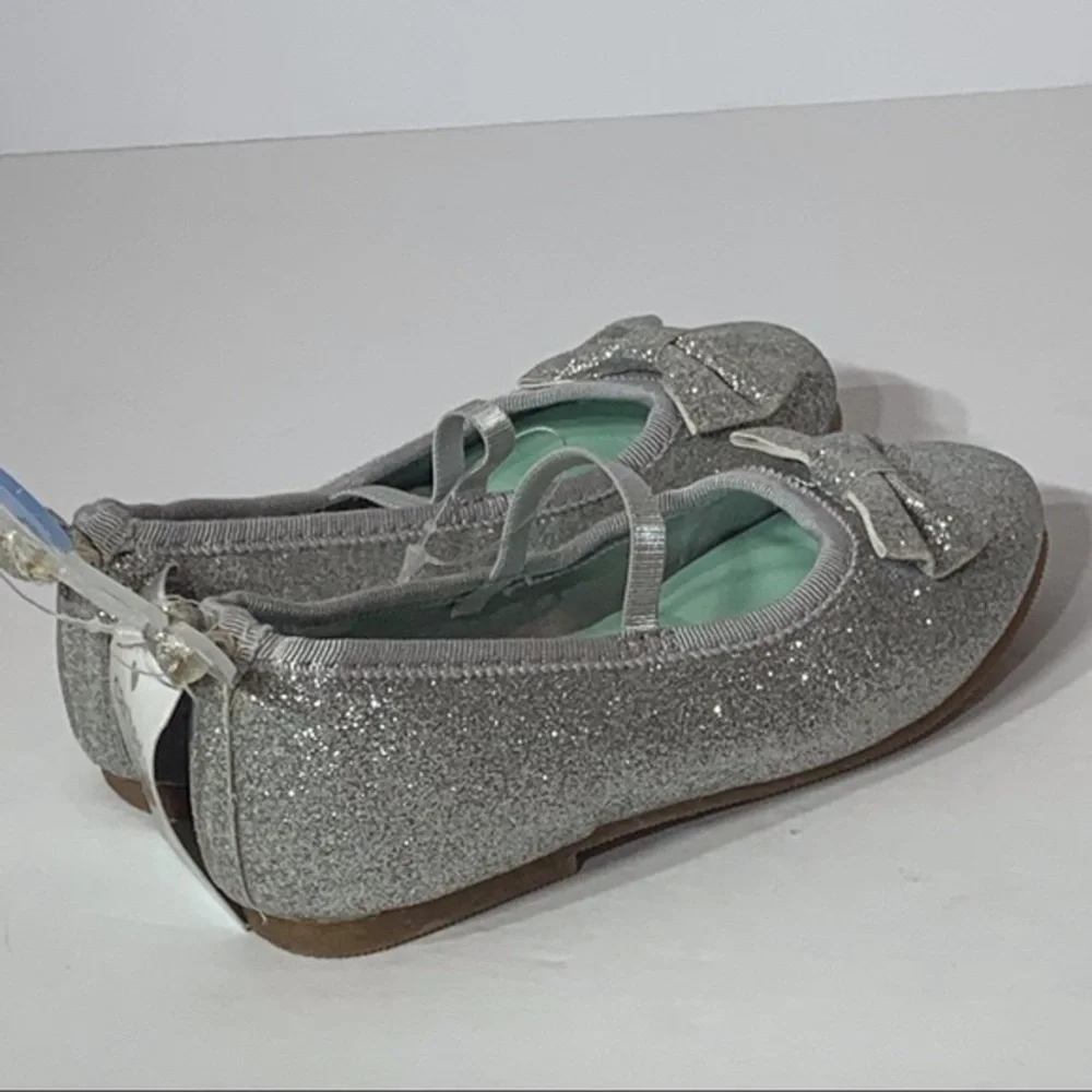 NWT Carter’s Silver Glitter Ballet Flats with a Bow and Strap‎ Embellishment